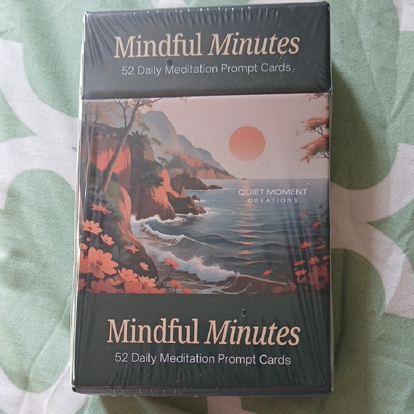 Mindful Minutes Meditation Card Game - Green and Orange - Picture 1 of 1